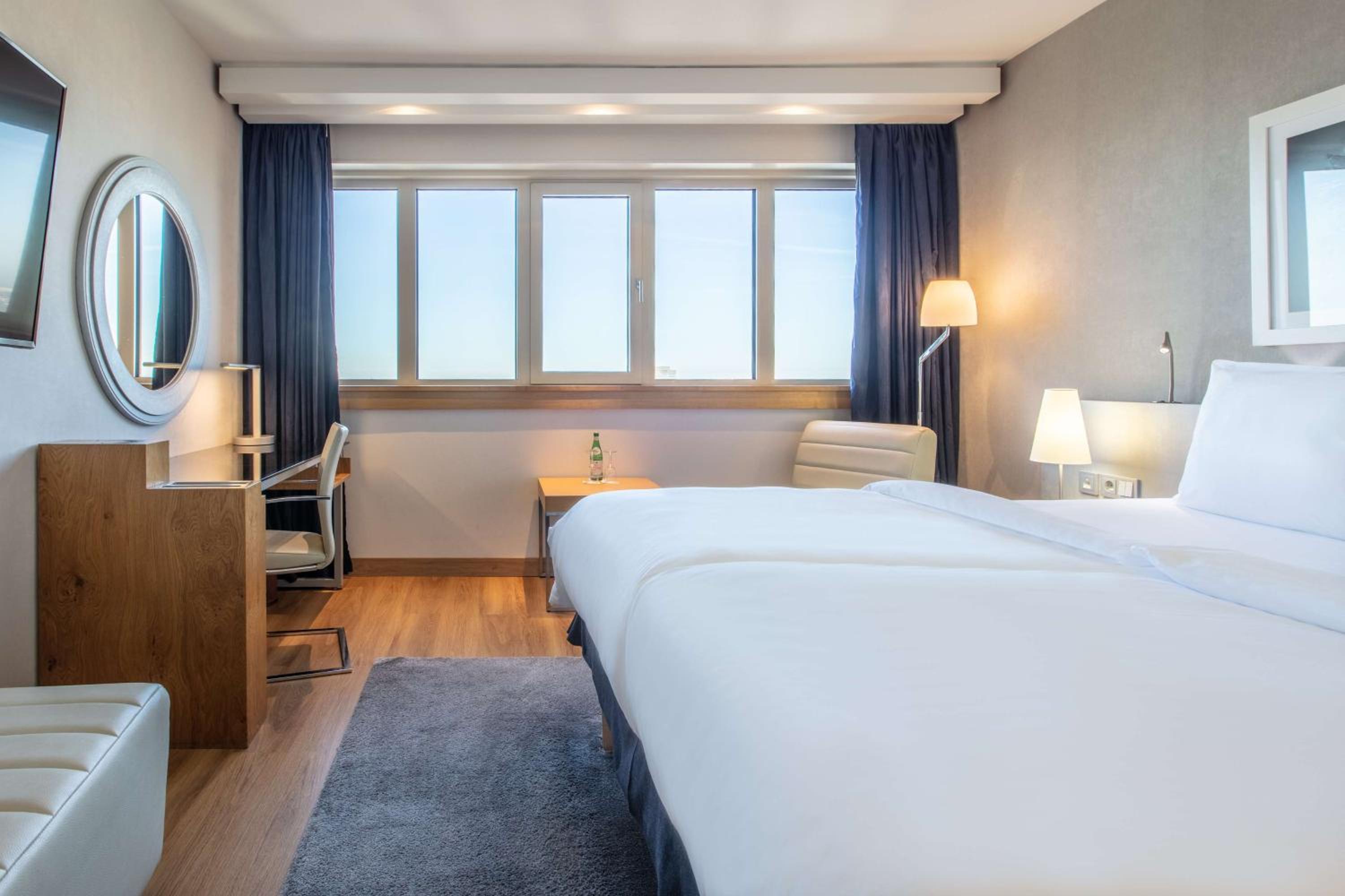 غرفة بريميوم، Radisson Blu Hotel Hamburg 7/10