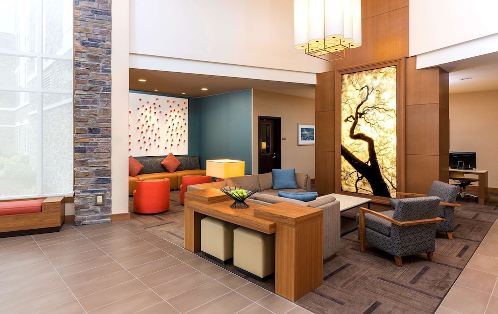 Hyatt Place Canton 30/62