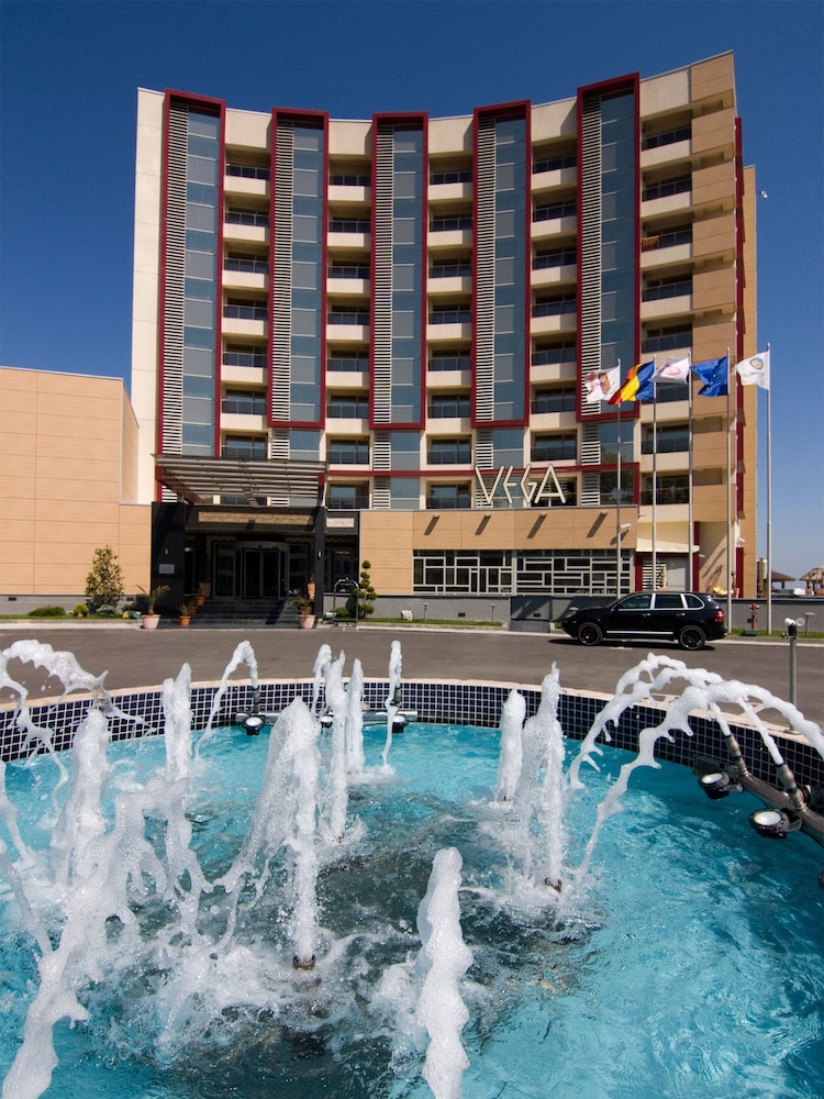 Vega Hotel 6/54