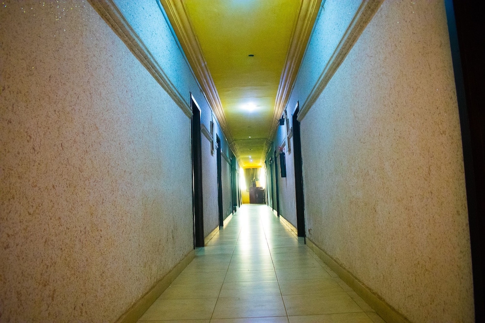 Golden Destiny Hotel Limited 82/100