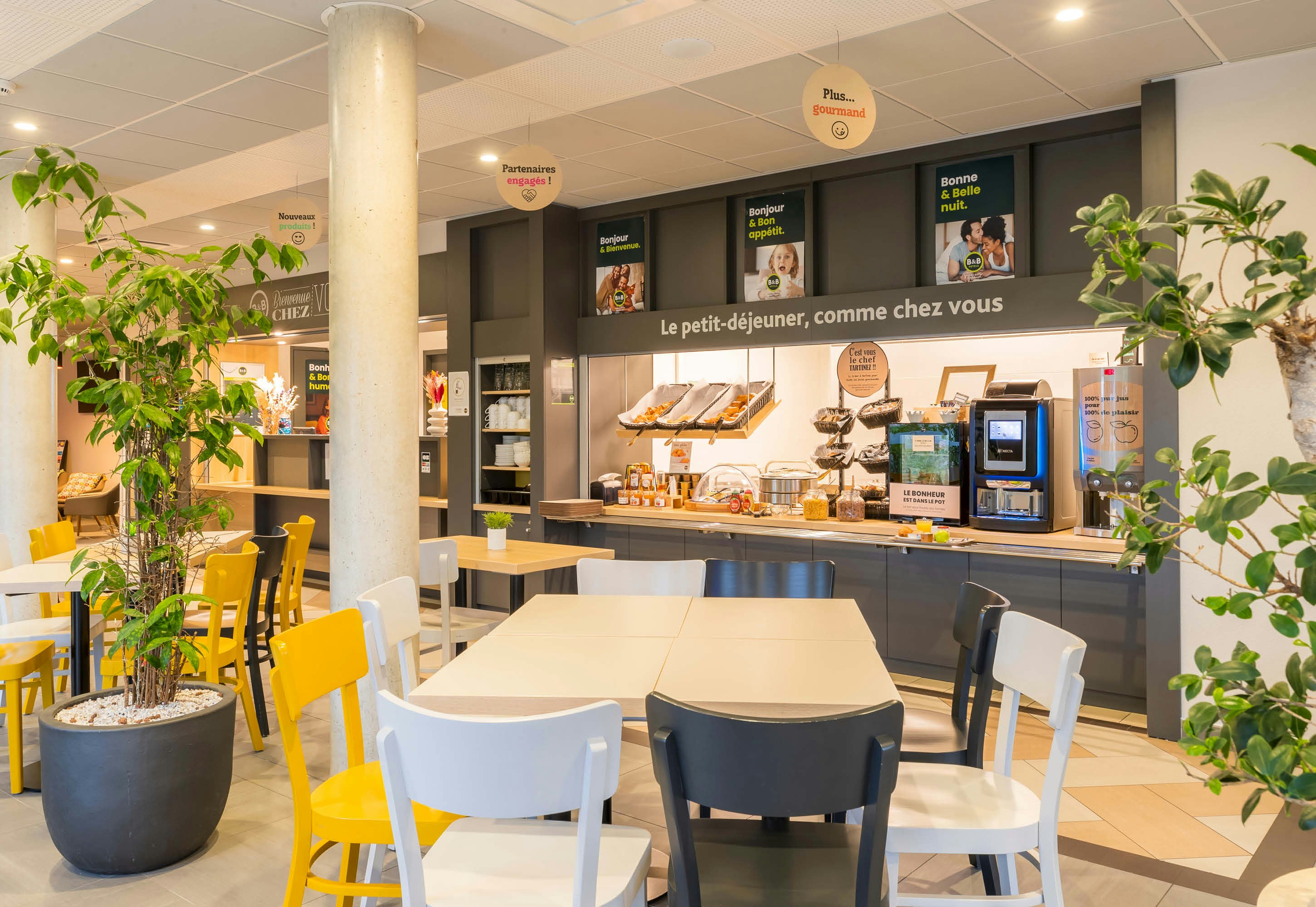 B&B Hotel Troyes Magasins d usine 16/26