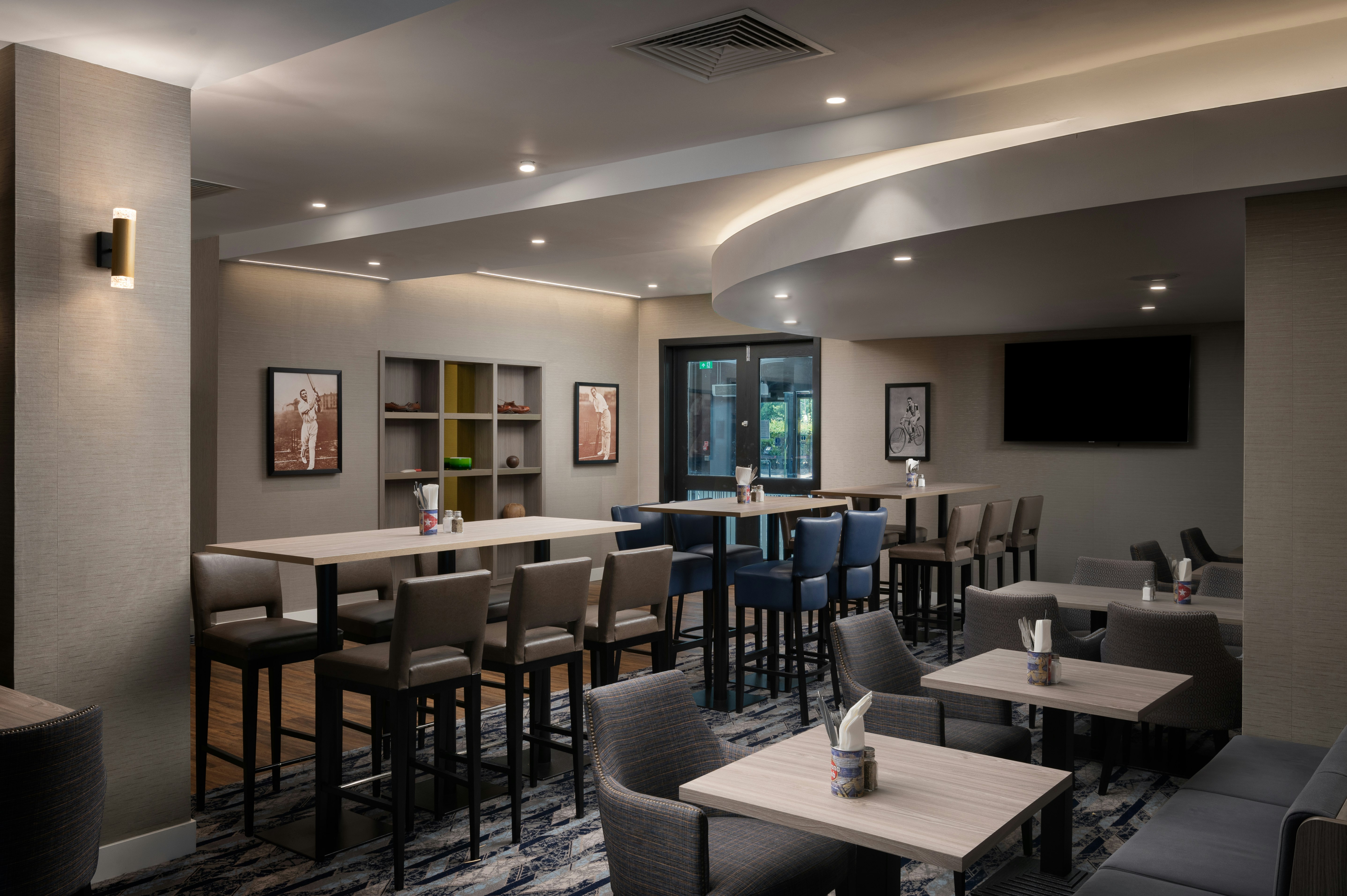 Hilton Garden Inn Columbus Airport 23/27