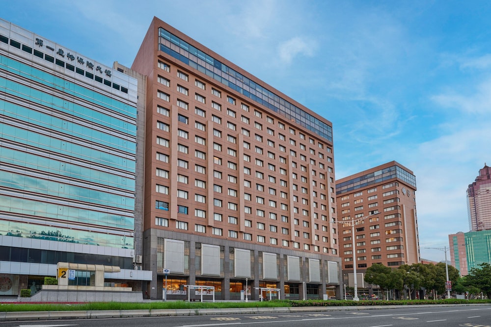 Sheraton Grand Taipei Hotel 5/71