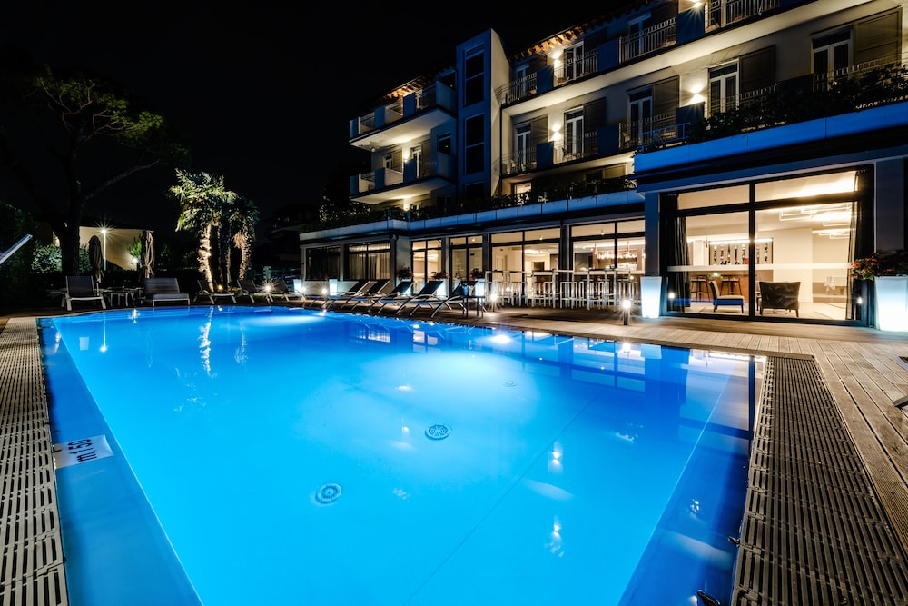 Hotel Palazzo Del Garda (ex Hotel Armony) 30/48