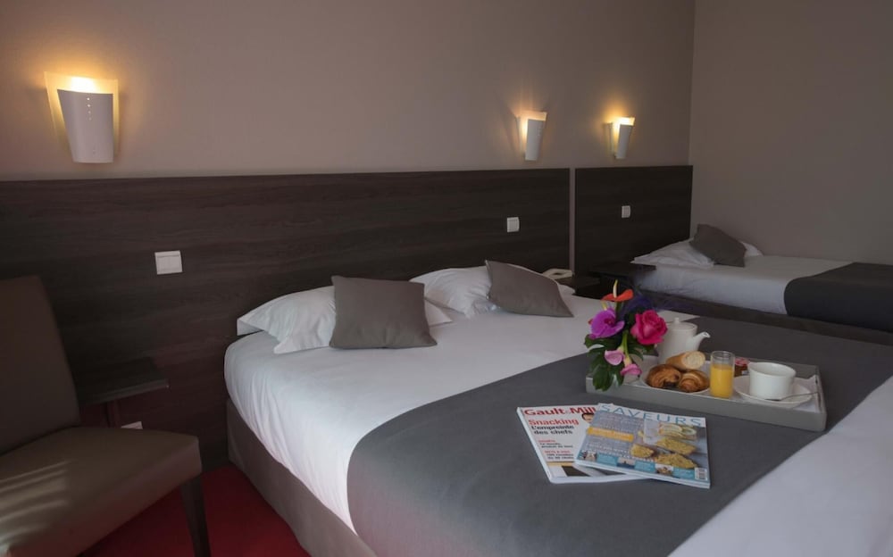 Logis Hotel Le Robinson 9/53