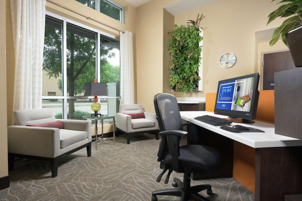 Hampton Inn & Suites Chattanooga Downtown 46/66