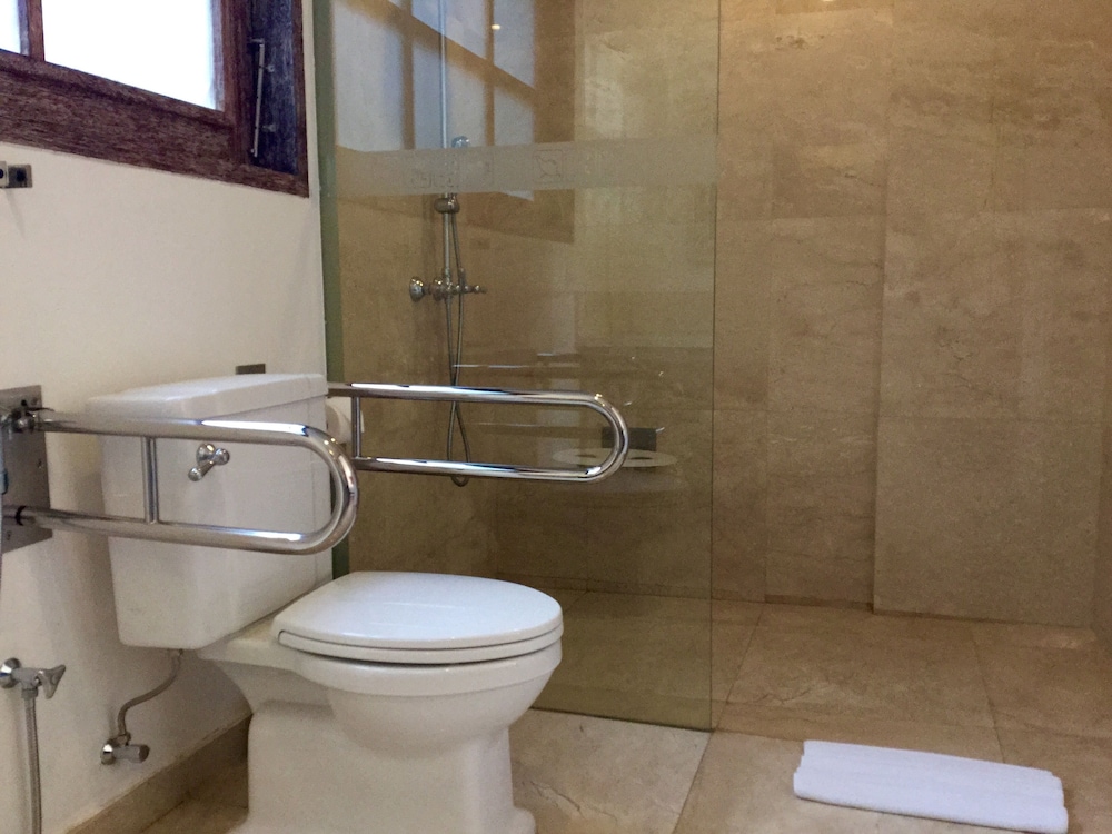 Ok Divers Resort & Spa 75/76
