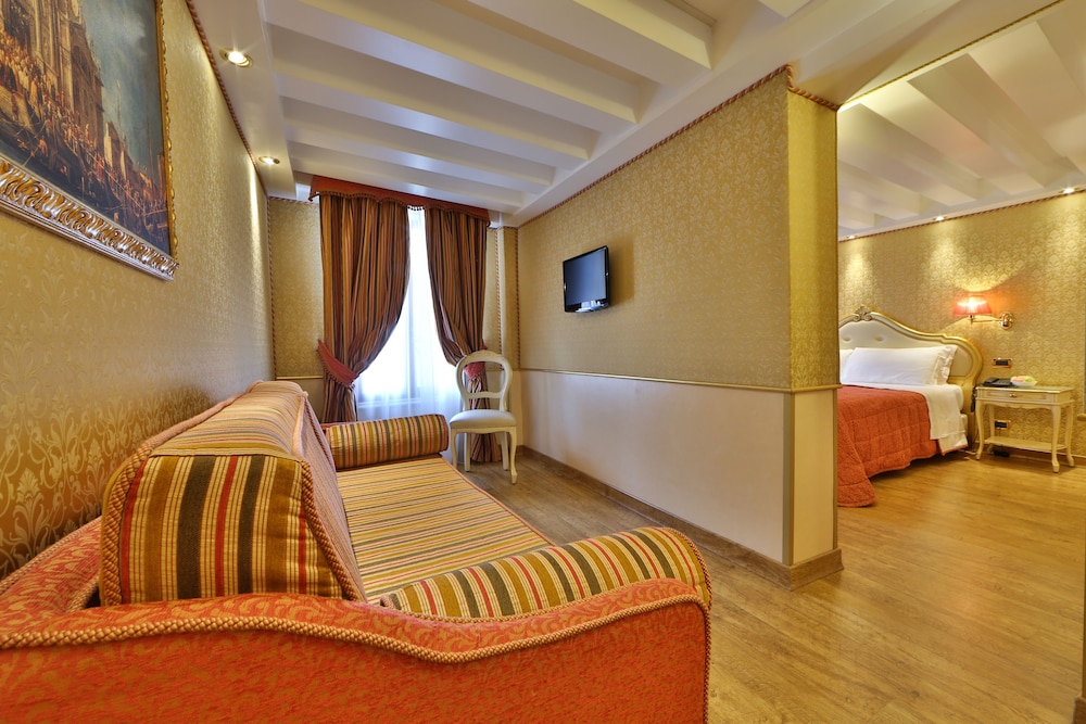 Hotel Olimpia Venice, BW Signature Collection 38/50