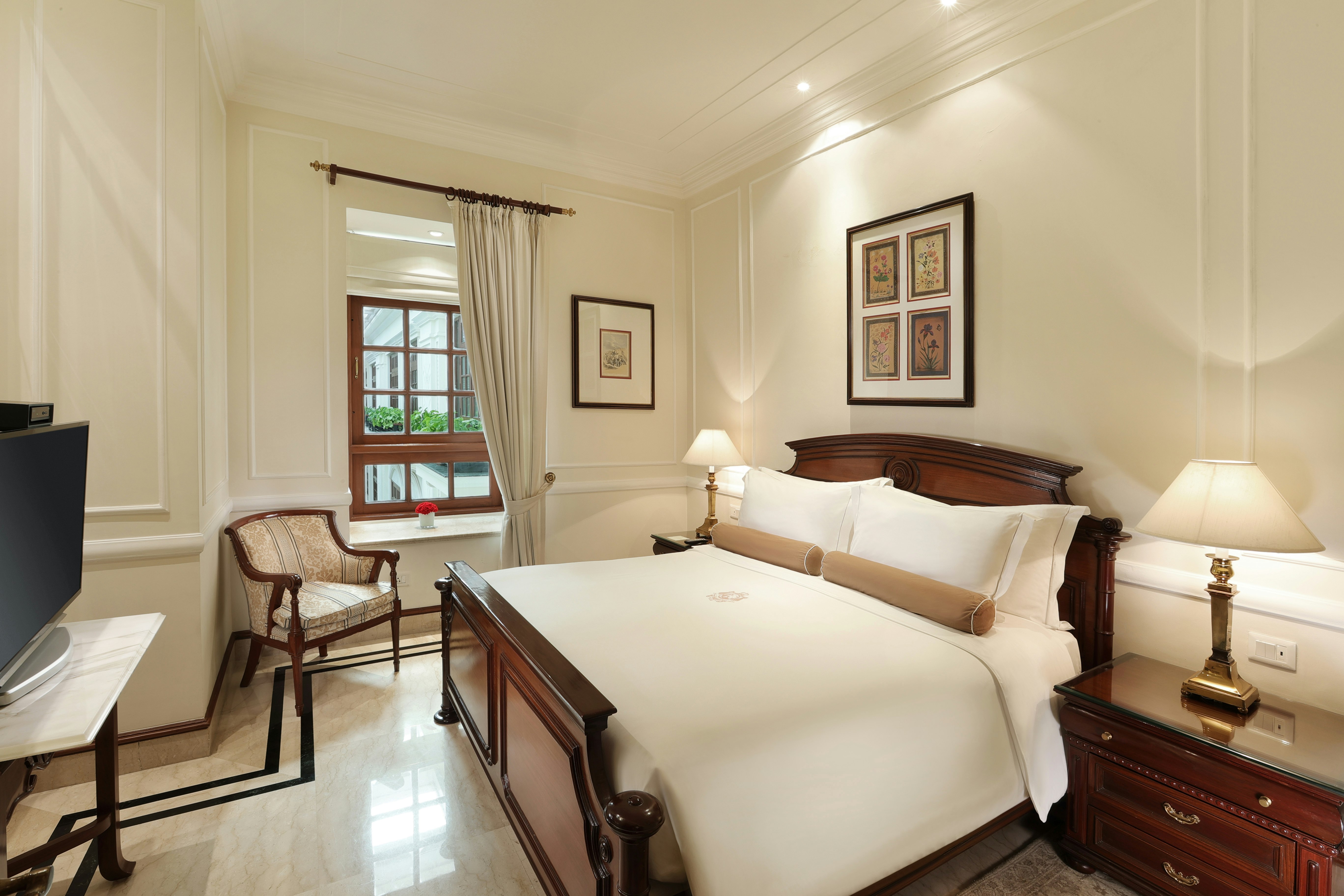 The Imperial New Delhi 24/74