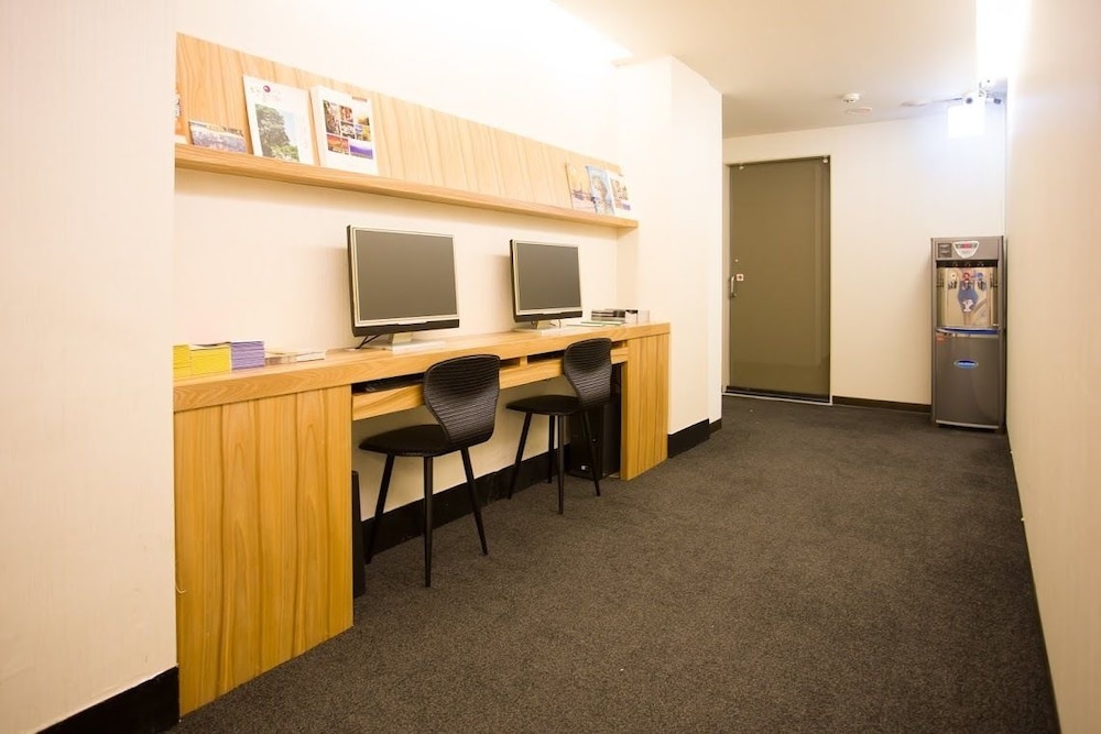 Fun Inn Taipei Hostel 45/50
