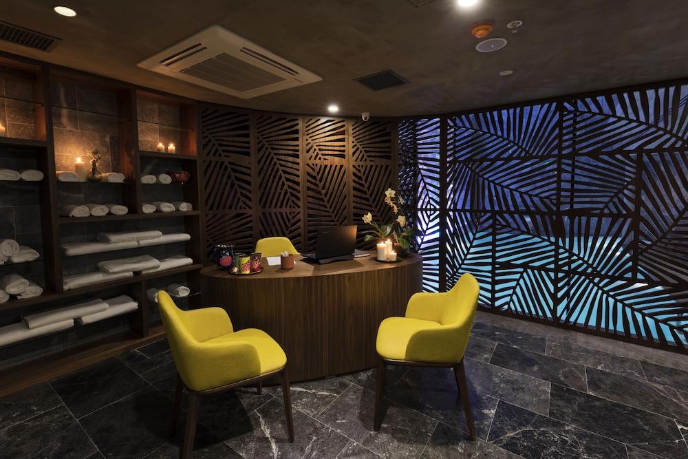 Lobby at Endless Art Hotel, ISTANBUL