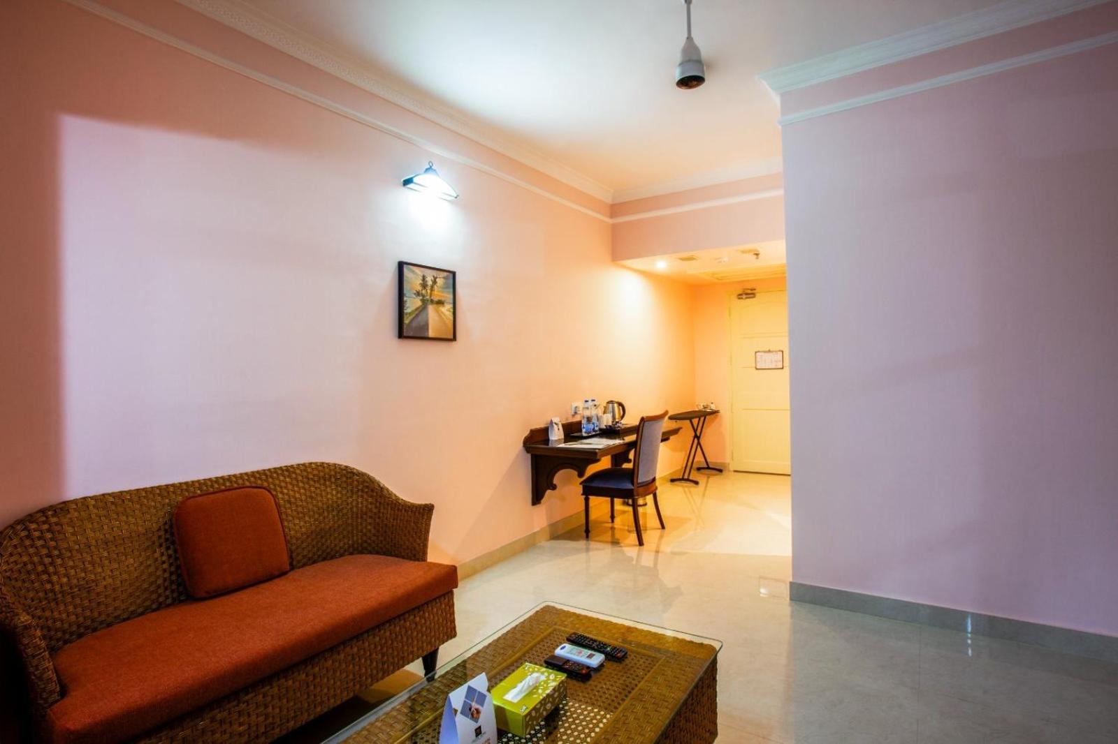 HOLIDAY HOTEL CHERAI 14/28