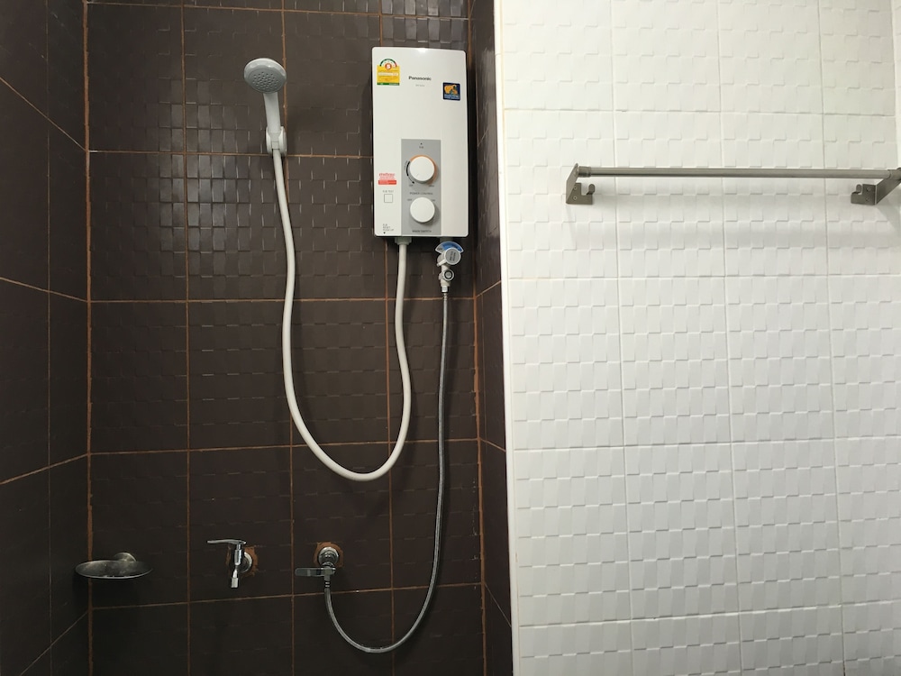 Baan Samrarn 38/45