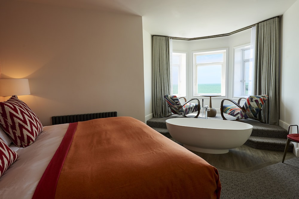 Brighton Harbour Hotel & Spa 24/72