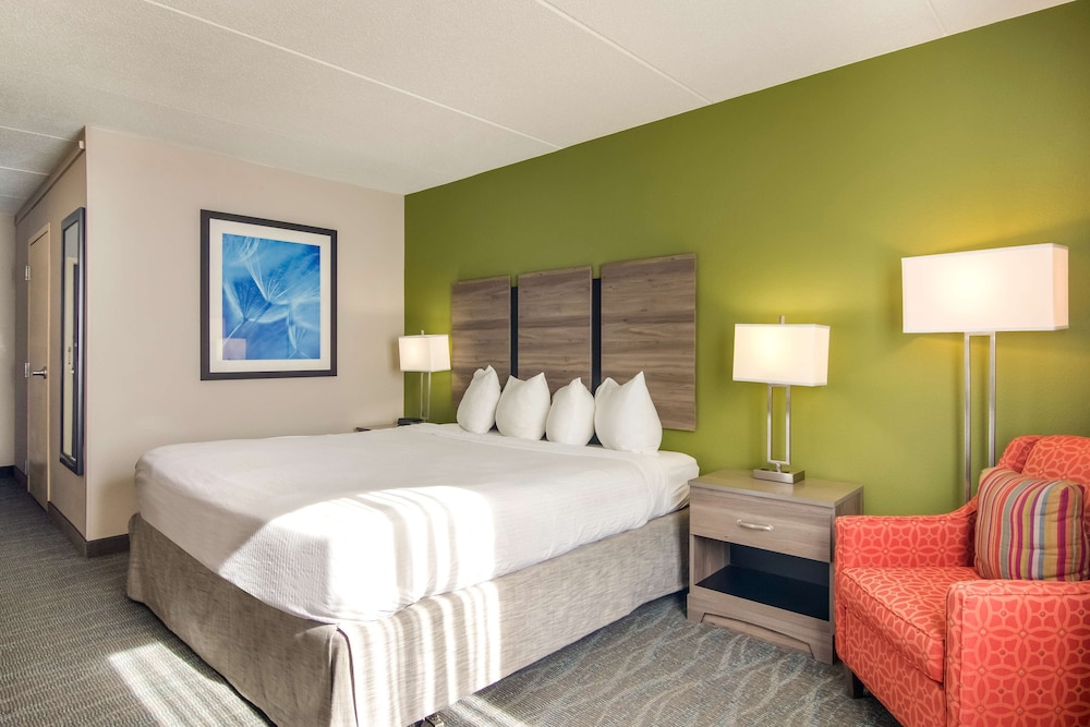 Best Western Dutch Valley Inn 12/40