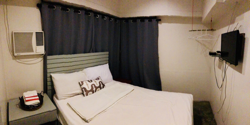 Hometown Hotel Bacolod - Lacson 28/74