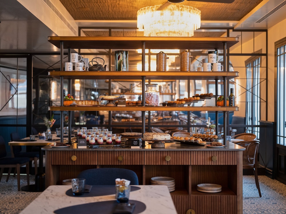 Only YOU Hotel Valencia (ex Ayre Astoria Place) 55/72