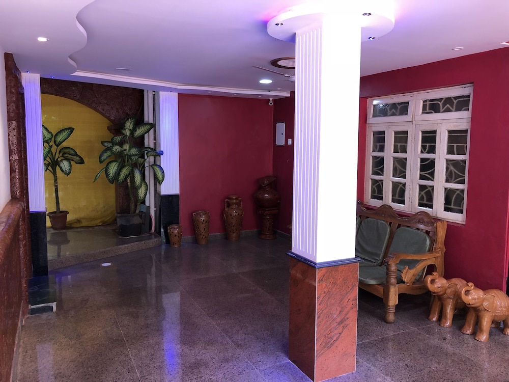 Veronica Guest House 46/70