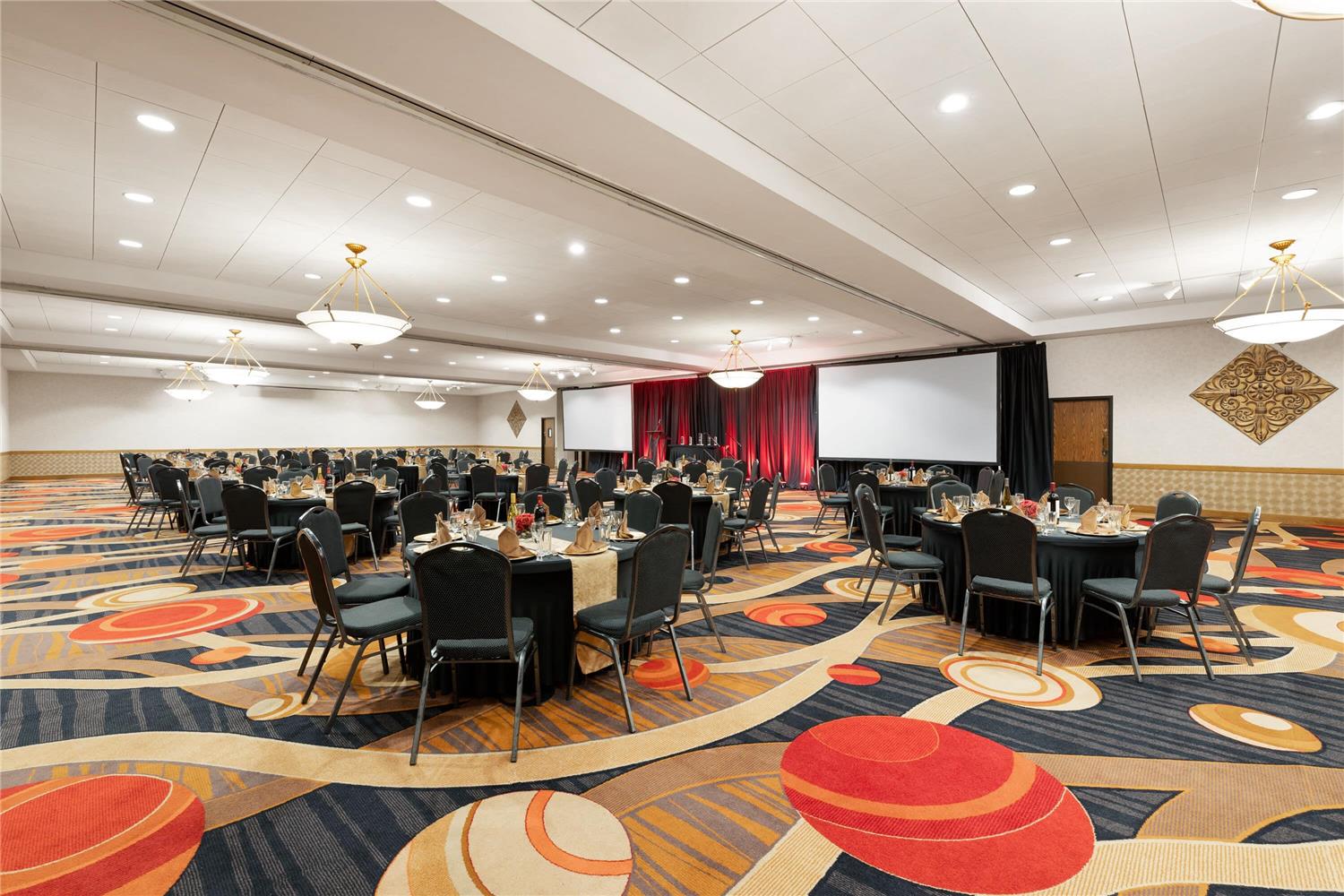 Wyndham Riverfront Little Rock 53/60