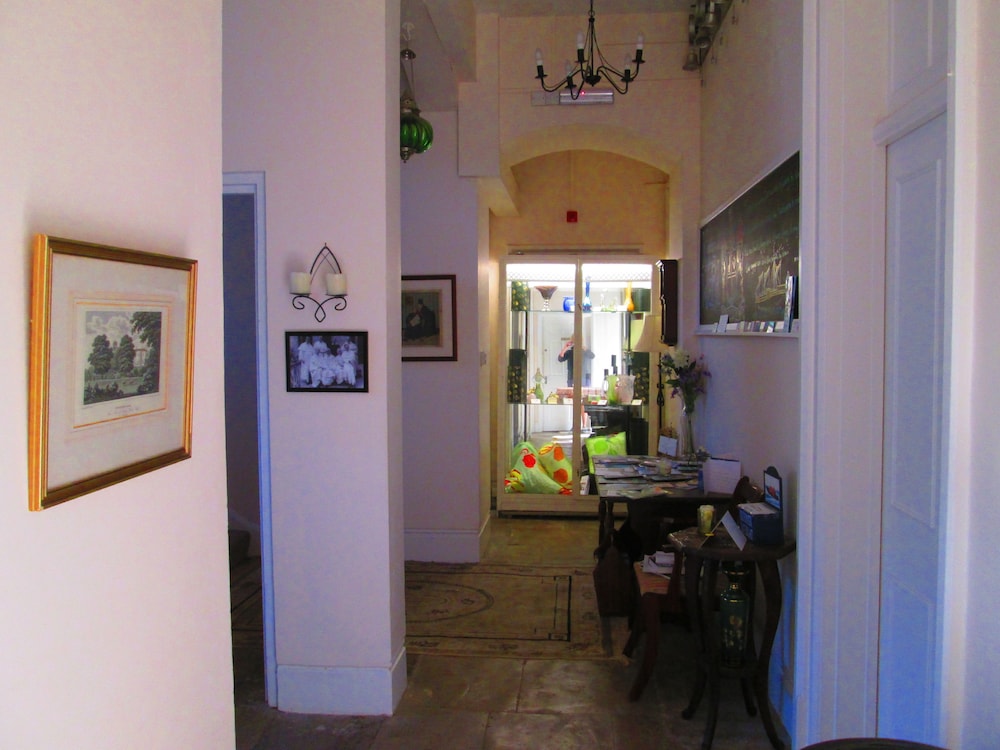 Weston Manor Bed And Breakfast 17/30