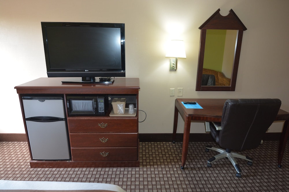 Jameson Inn & Suites Hazlehurst 34/37