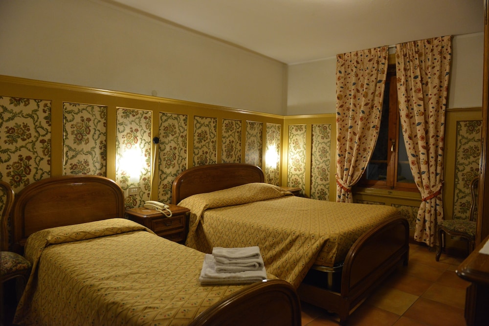 Gufo Hotel Sat Arr Dep Only 11/47