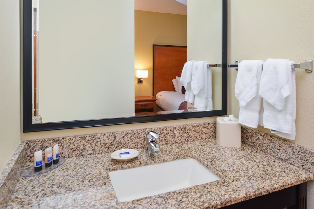 Best Western Cascade Inn & Suites 26/54