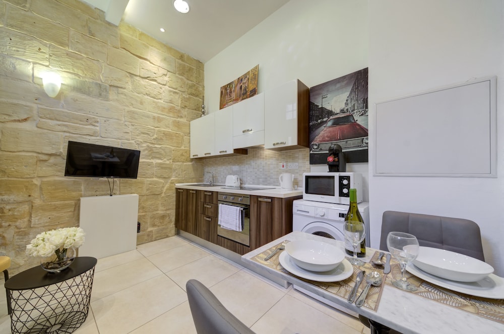 Tritoni harbour suites 44/55