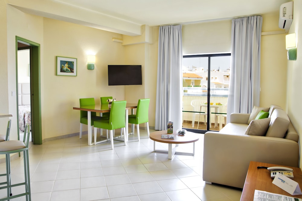 Ondamar Hotel 54/72