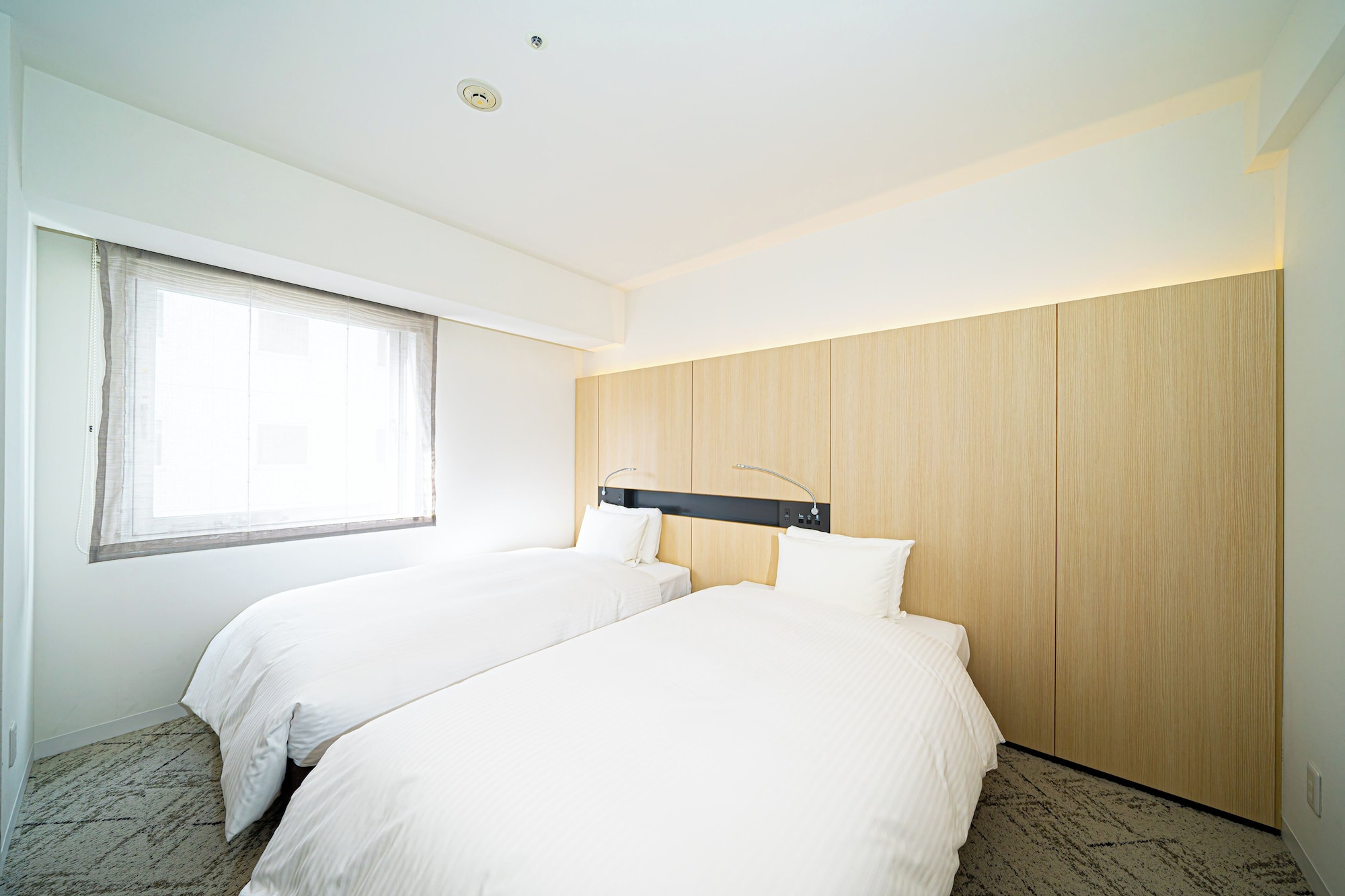 COMFORT, TWIN BEDS, EAST WING