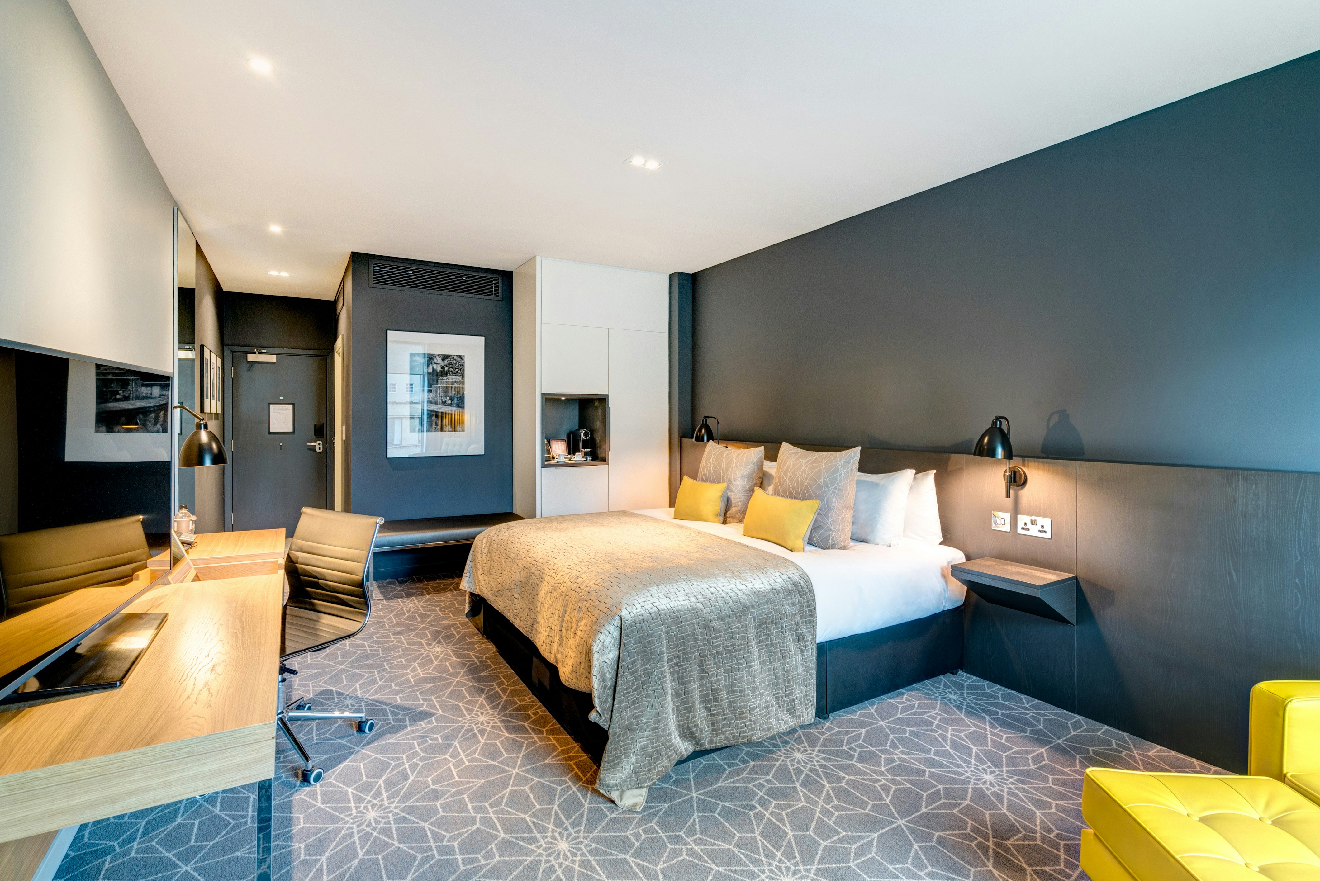 Apex City of Bath Hotel 25/76