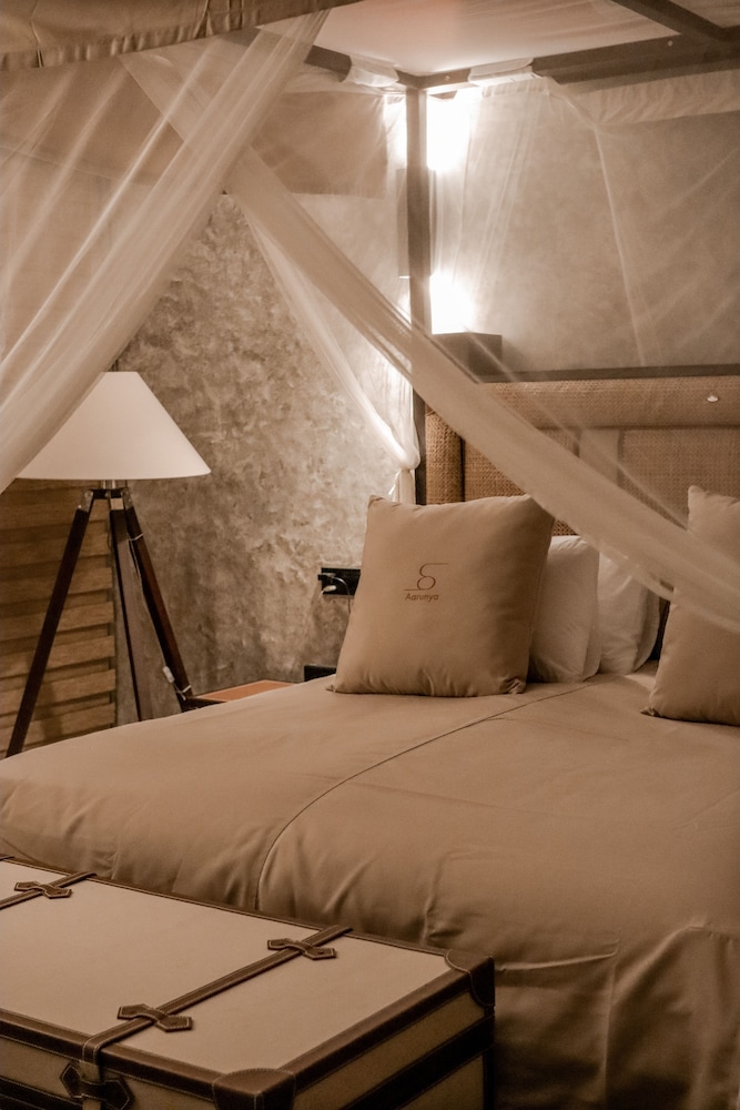 Habitat, Sky, Villa, King Bed
