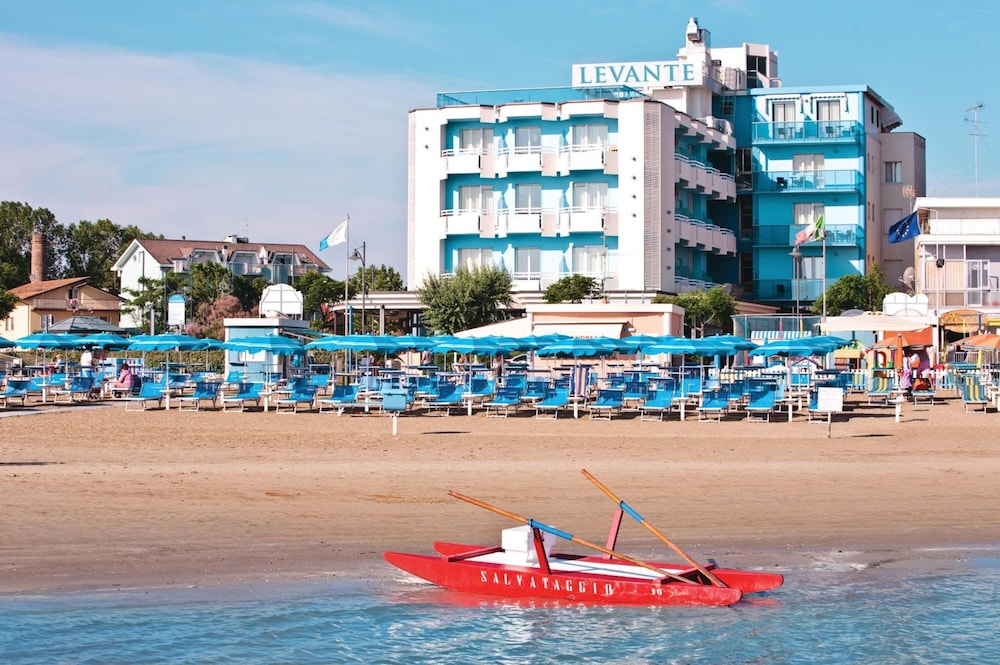 Hotel Levante 34/45
