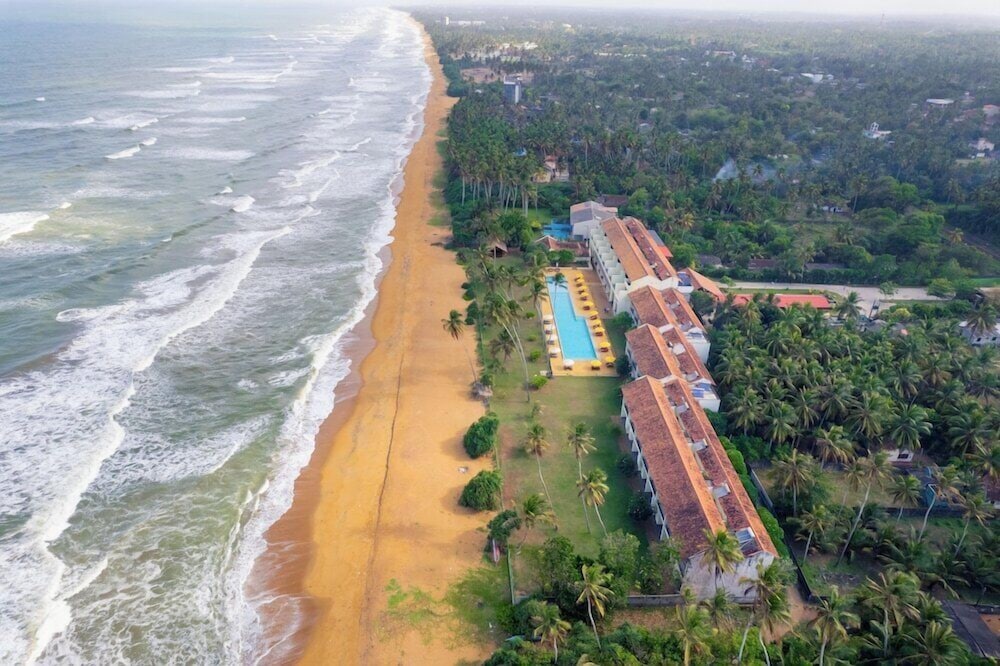 Grand Beach Wadduwa 38/42