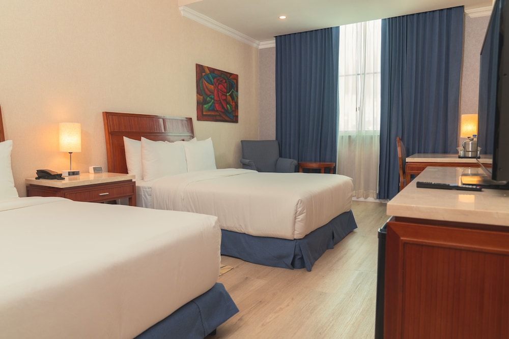 Waymore Hotel Spa & Casino 50/111