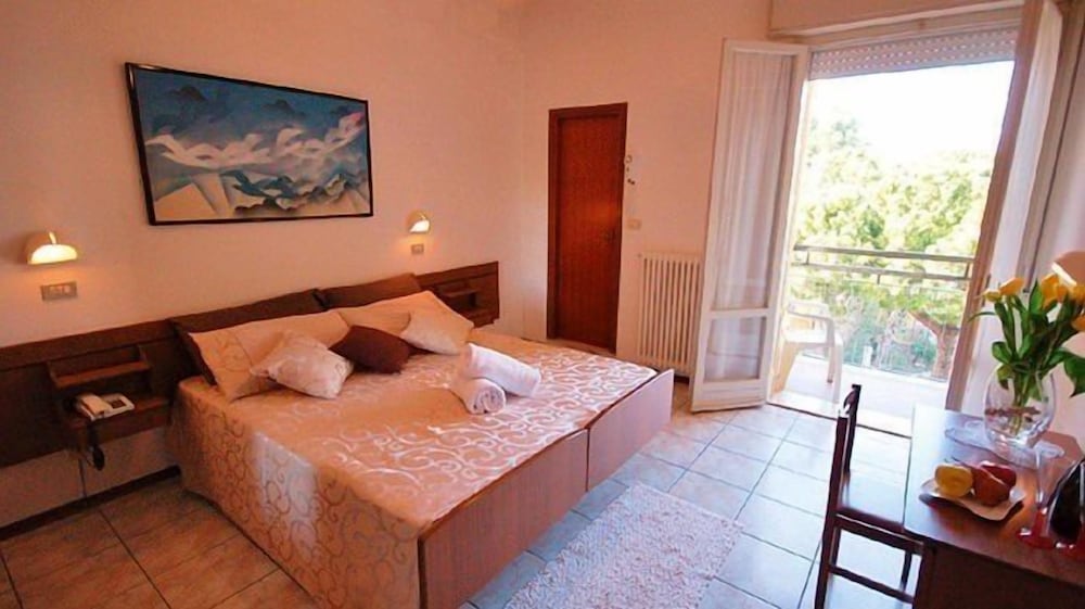 Hotel Paglierani 26/74