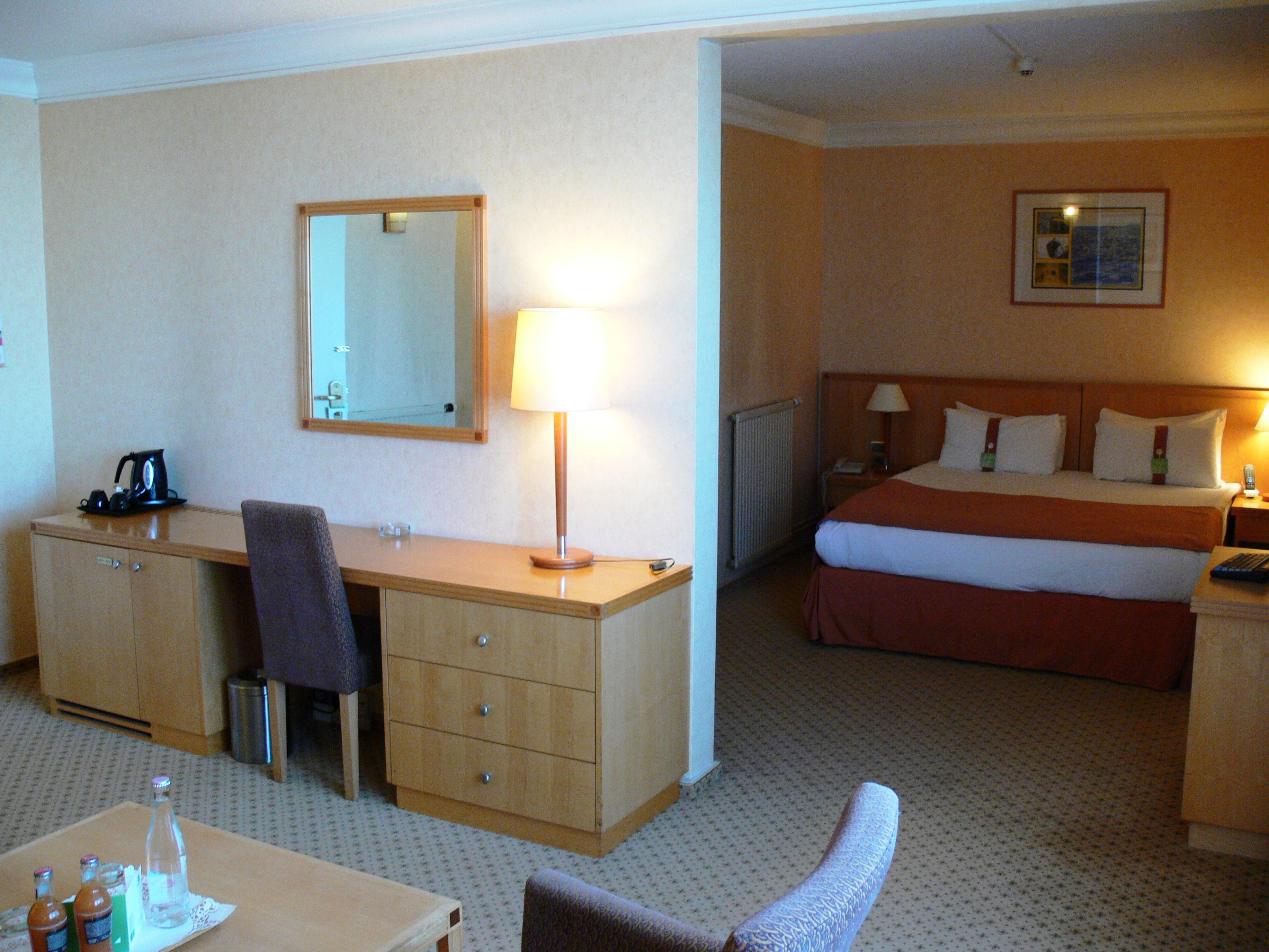 Holiday Inn Calais 9/34