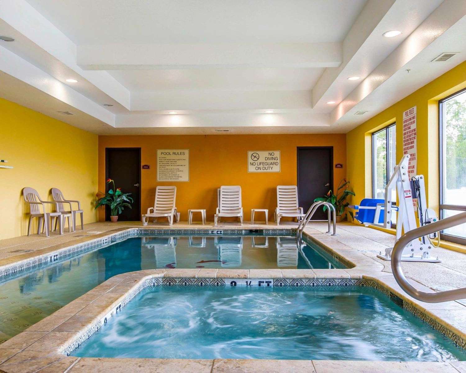 Comfort Suites Waycross 15/34