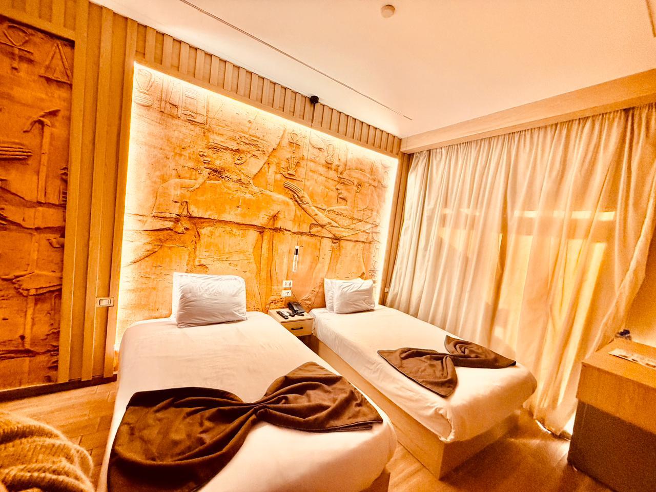 Room, Twin Beds, Balcony