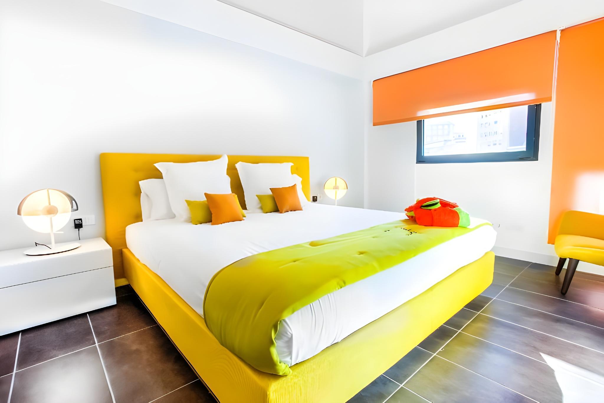 2 Bedrooms, Duplex, Apartment, Single