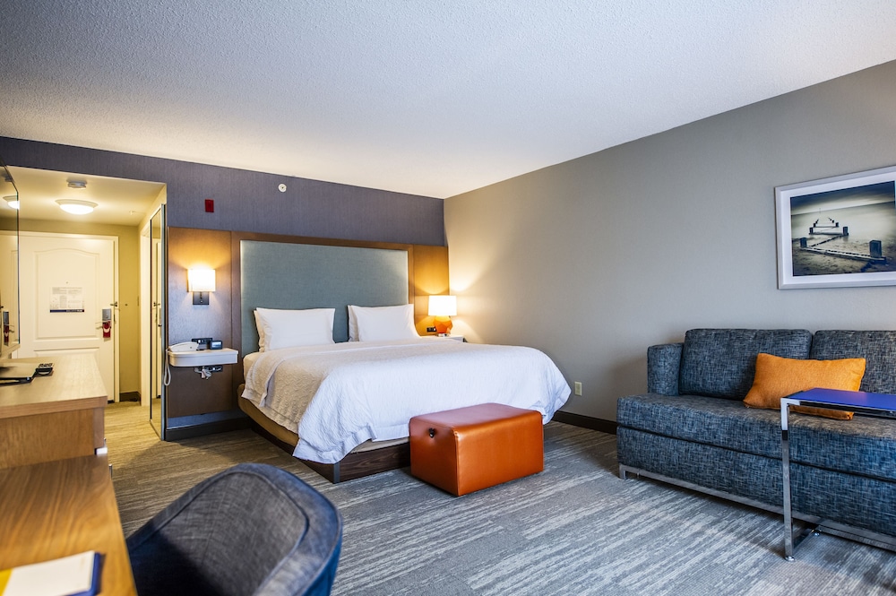 Hampton Inn South Kingstown-Newport Area 18/59