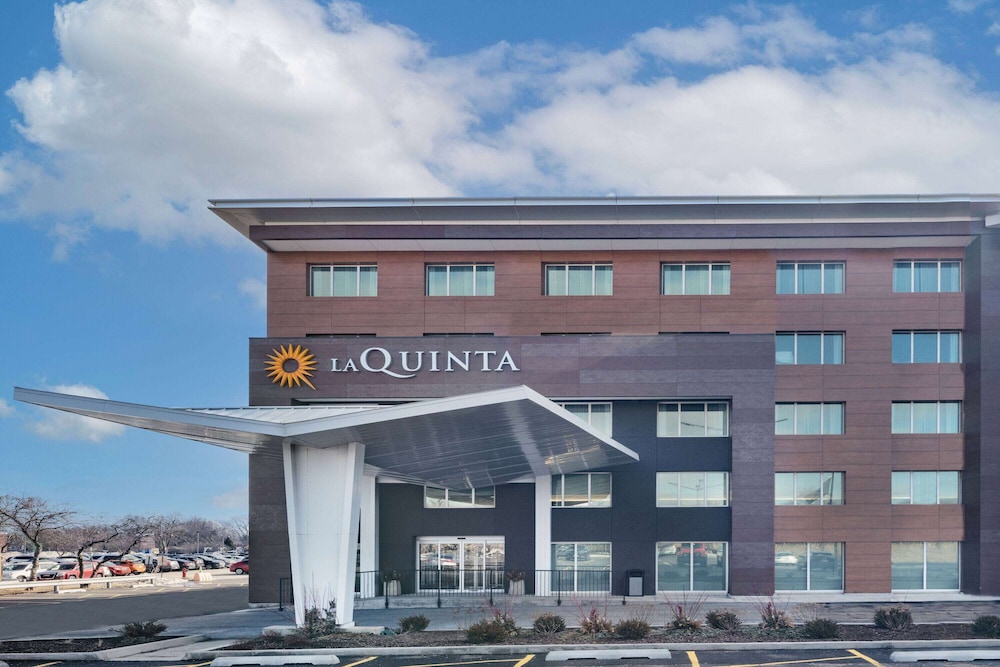 La Quinta by Wyndham Chicago O'Hare Airport 2/30