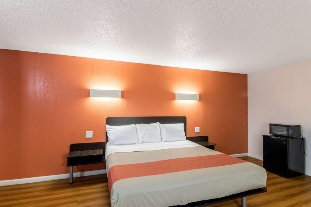 Motel 6 Clinton OK 39/64