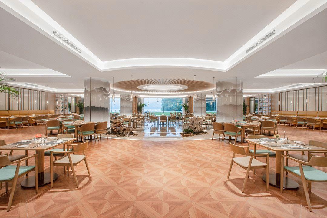 Hentique Resort & Spa 40/53