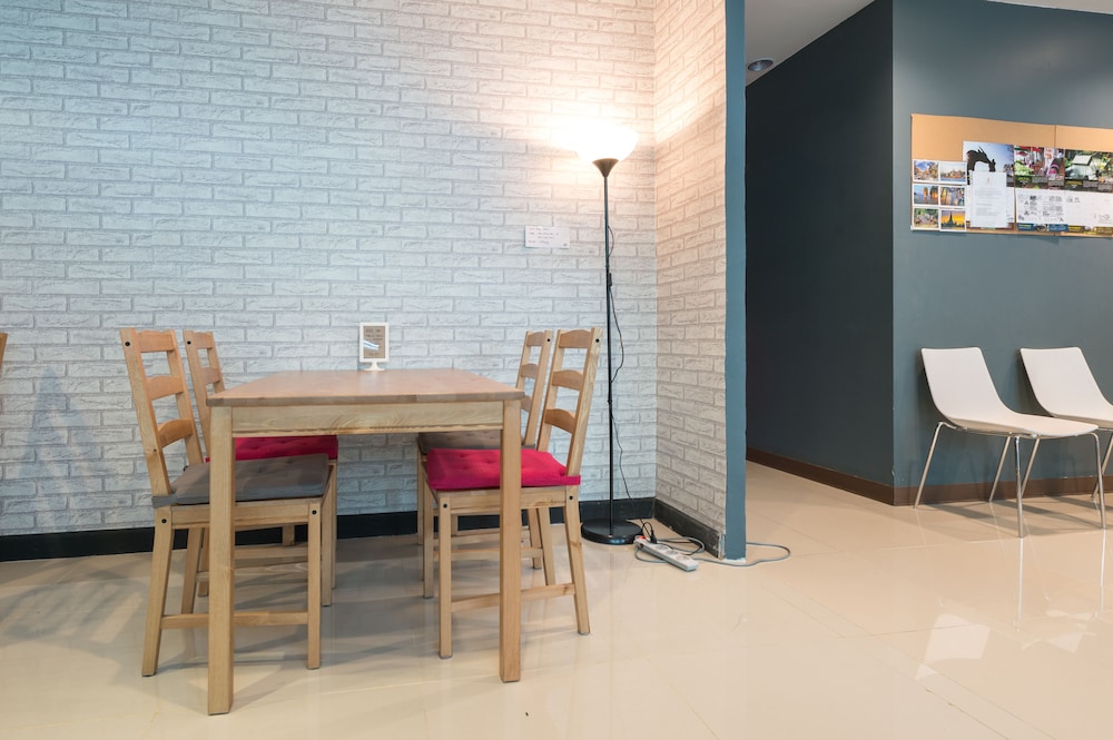 The Little Pig Sukhumvit 43/47