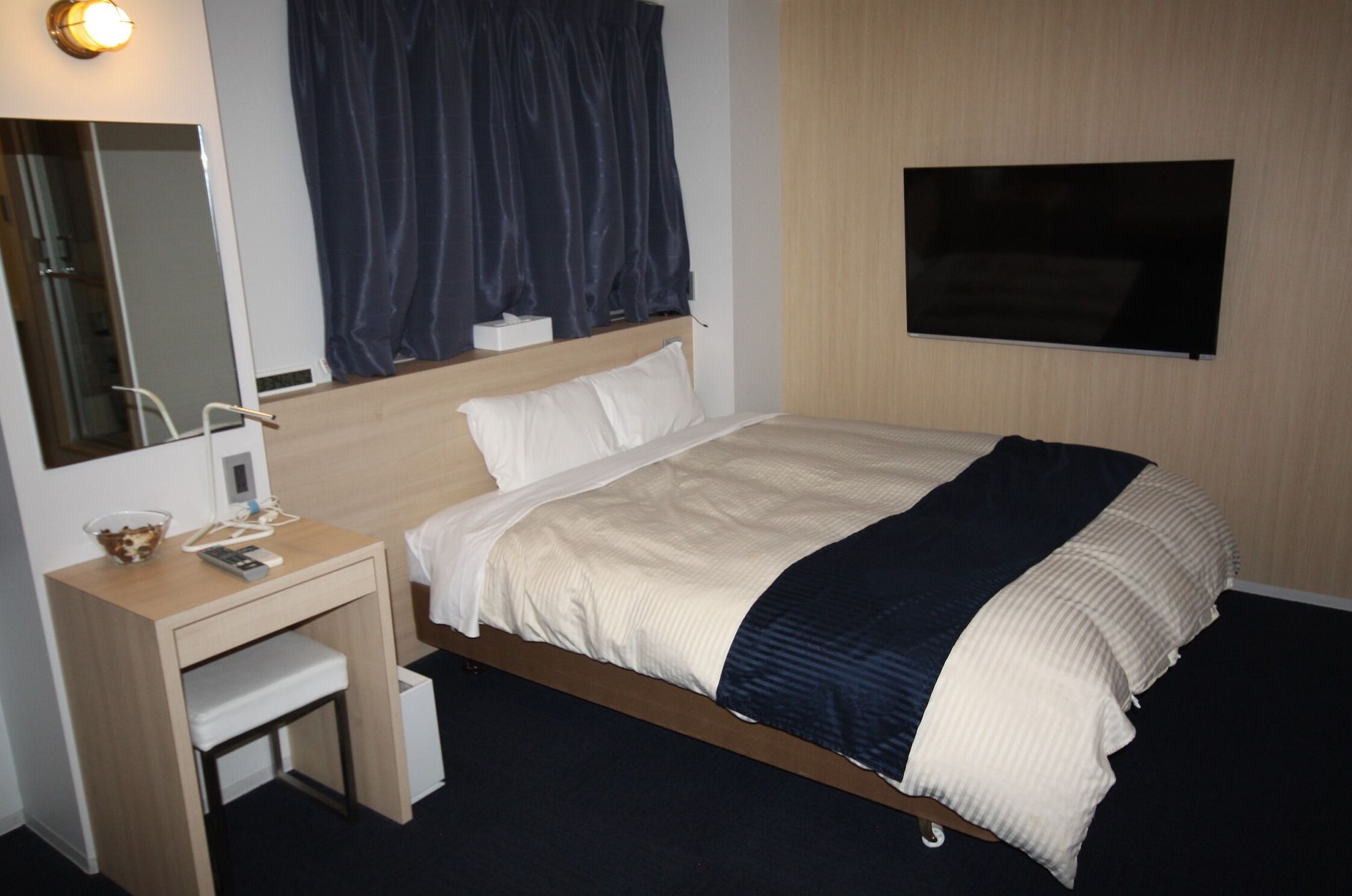 DELUXE, DOUBLE BED, ANNEX