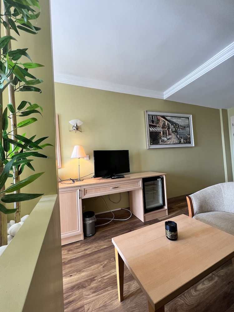 EXEN HOTEL 38/50