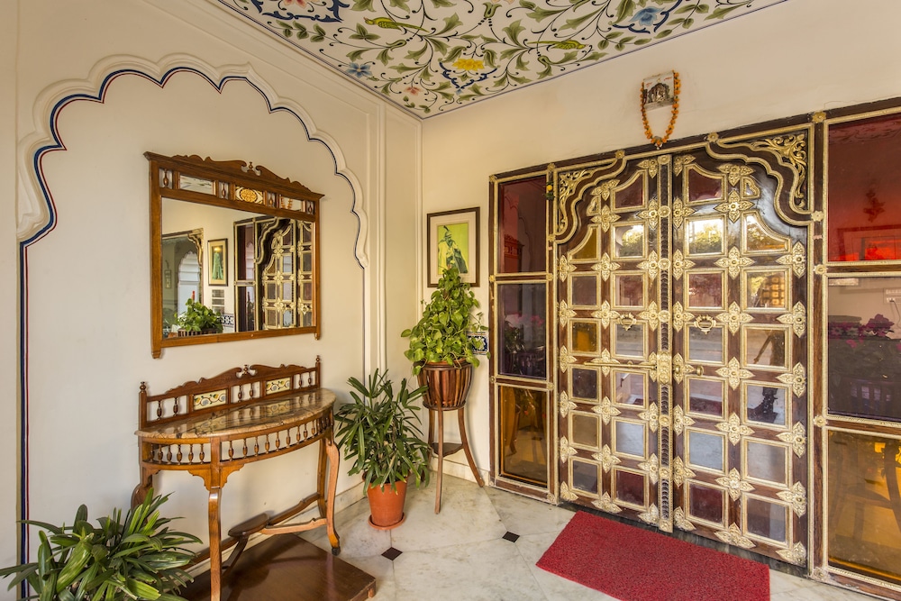 Hotel Umaid Residency 6/34