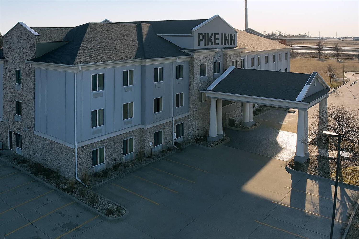 Pike Inn Le Roy 1/8