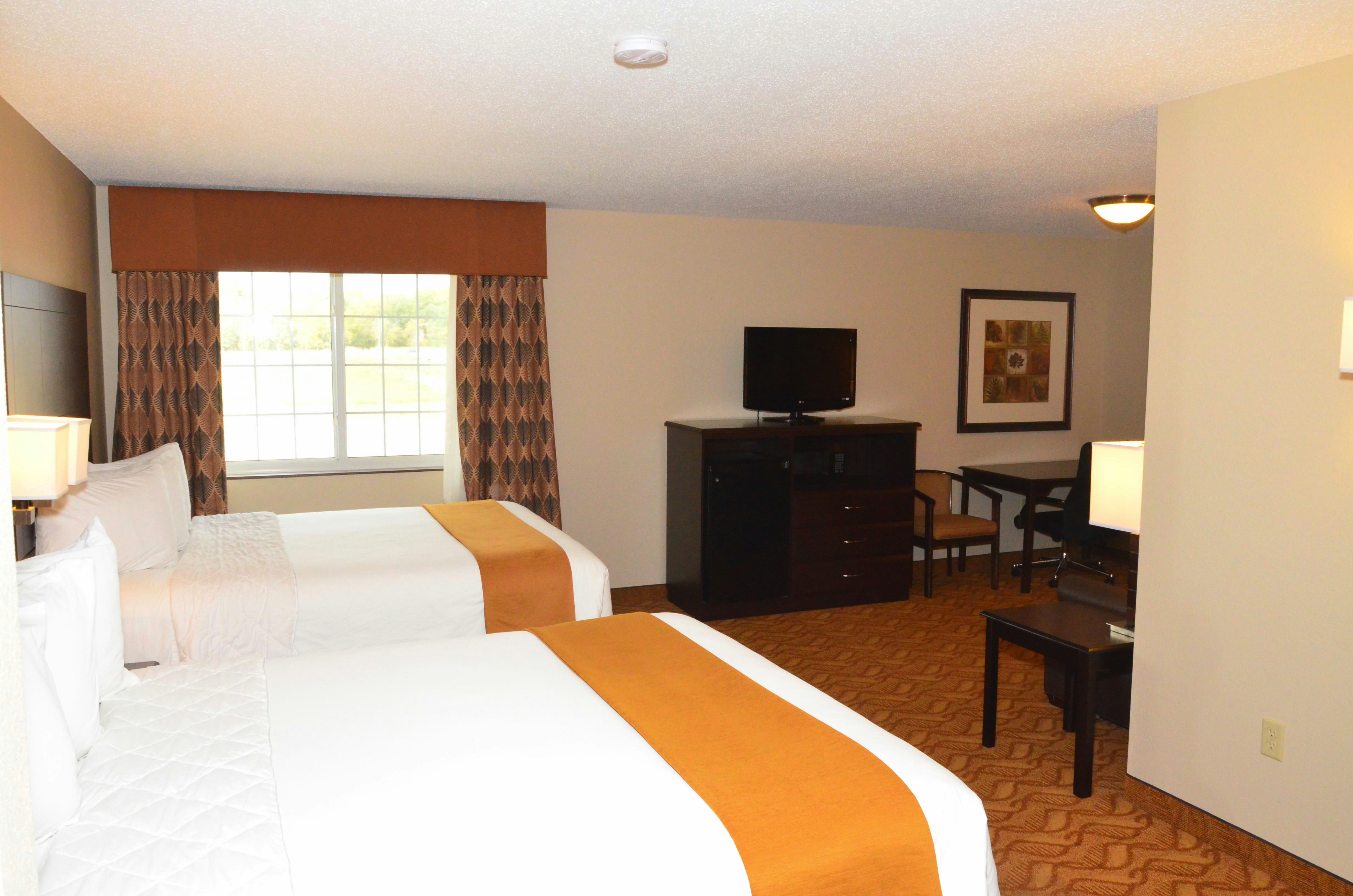 Cobblestone Inn & Suites - Lake View 12/27
